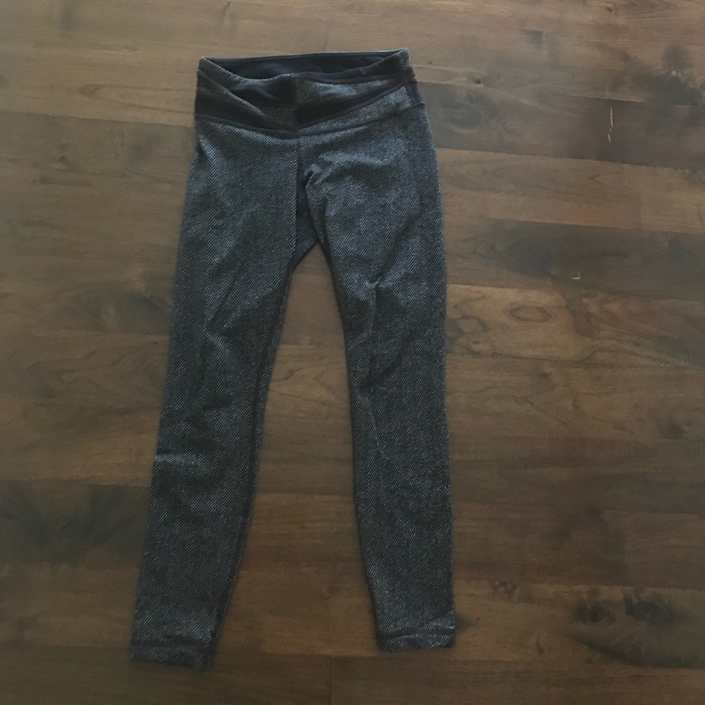 Lulu lemon leggings - Picture 4 of 4